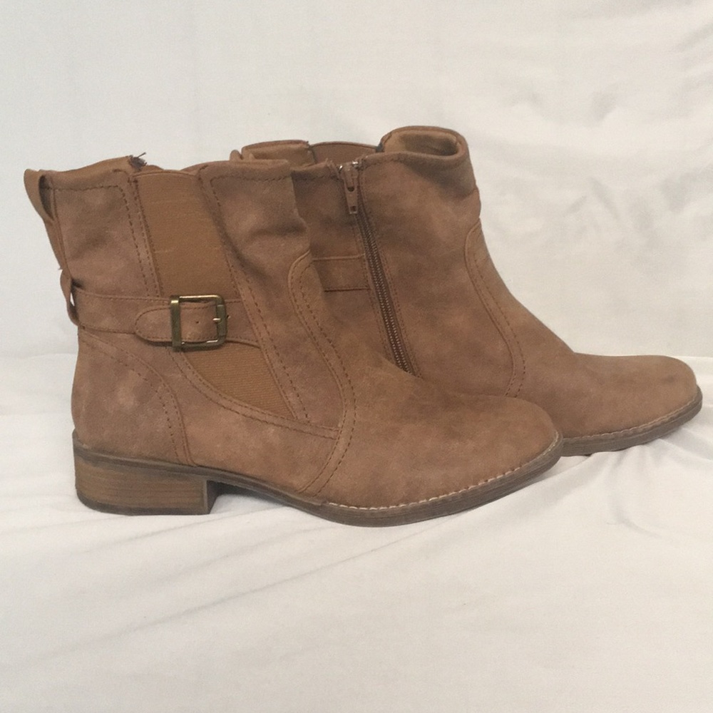 Ankle booties